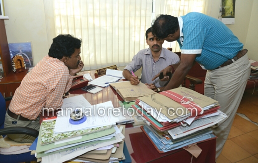 Lokayuktha raid in Tourist information office